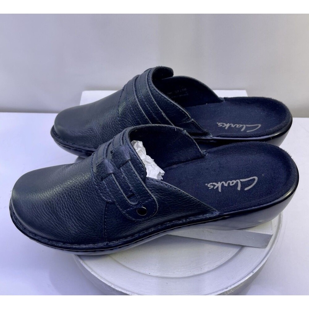 Clarks NIB Retro Fannie Mules Soft Navy Tumbled Leather Women’s Size 7